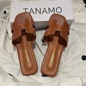 Tanamo women sandals brown size 7
